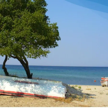 Elia & Petra Semesterbostad Prínos