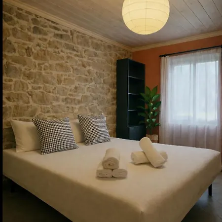 Elia & Petra Hébergement de vacances *